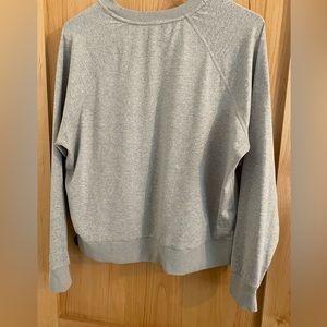 Vuori Halo Crew Pale Grey Heather Small EUC